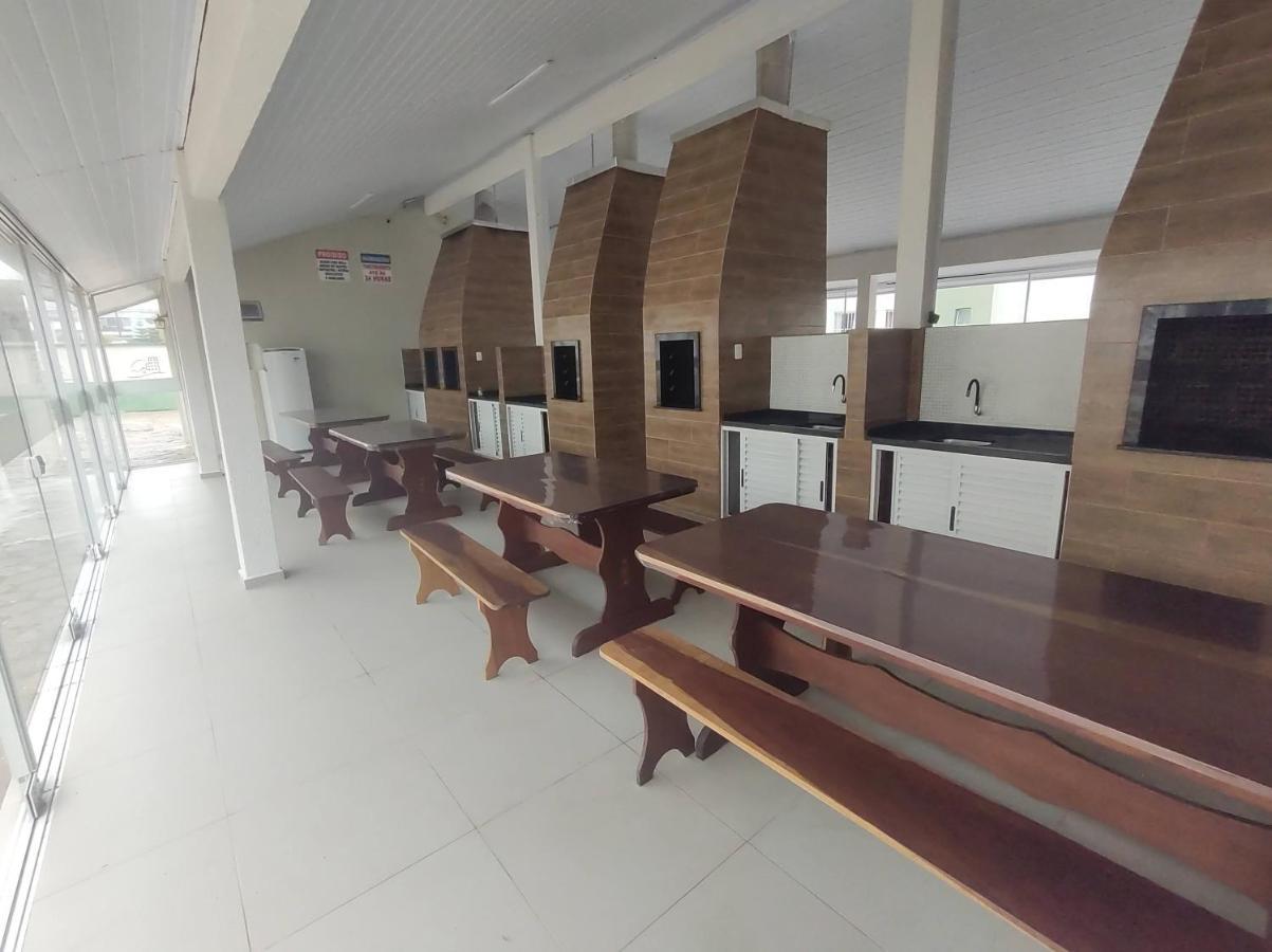 Apto Espetacular A 50 M Do Mar Em Condominio Com Piscinas Maravilhosas Guaratuba Bagian luar foto
