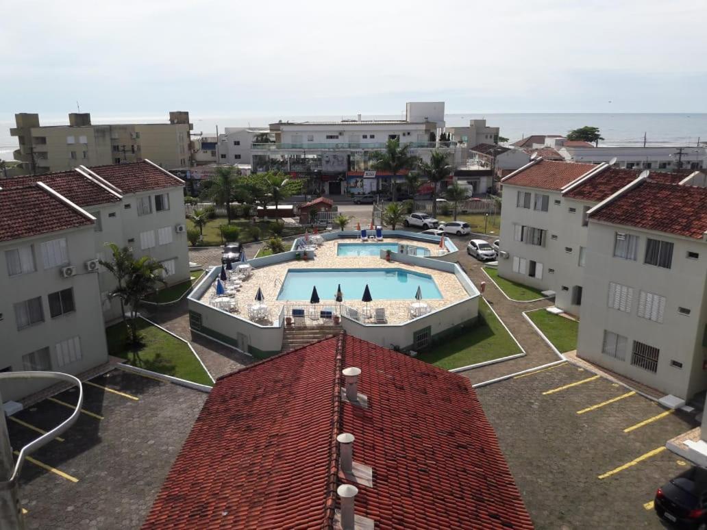 Apto Espetacular A 50 M Do Mar Em Condominio Com Piscinas Maravilhosas Guaratuba Bagian luar foto